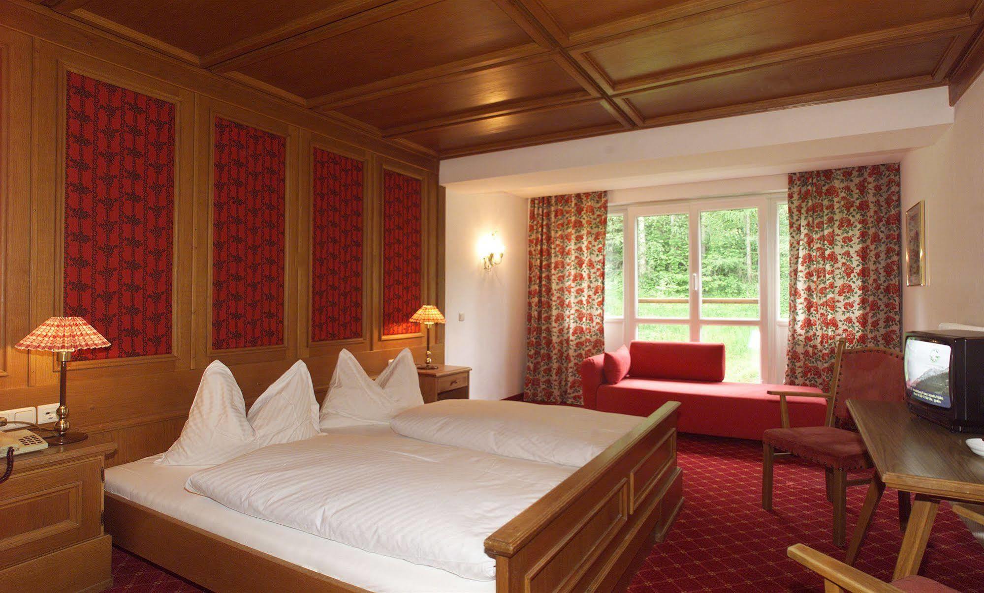 Hotel Lukashansl Hundsdorf エクステリア 写真