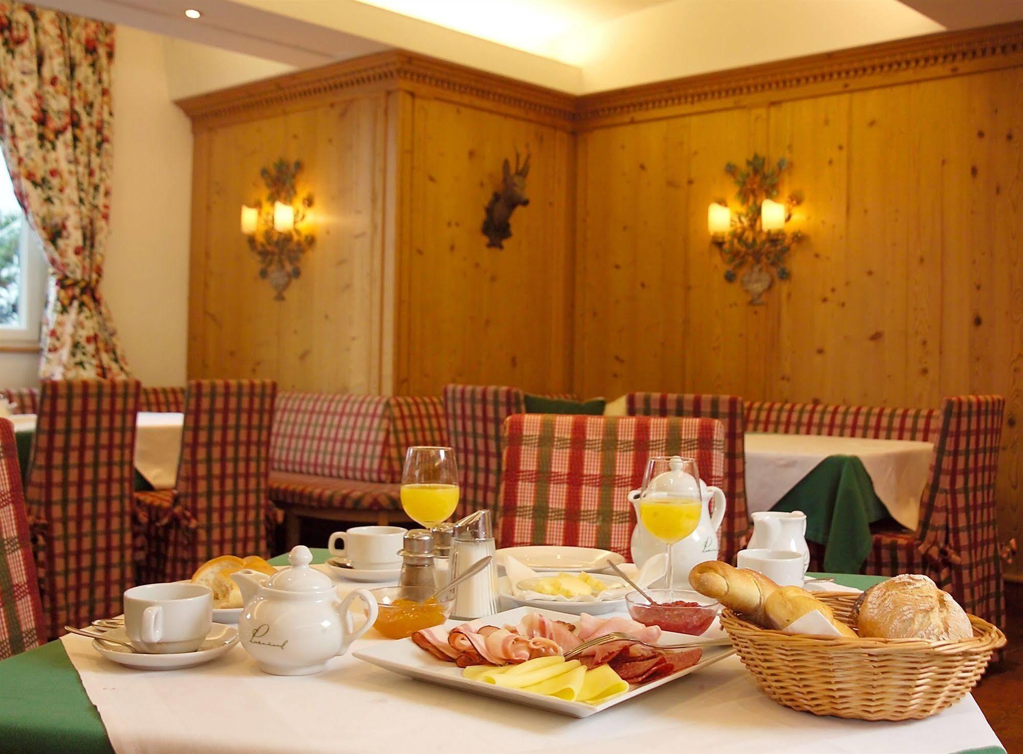 Hotel Lukashansl Hundsdorf エクステリア 写真