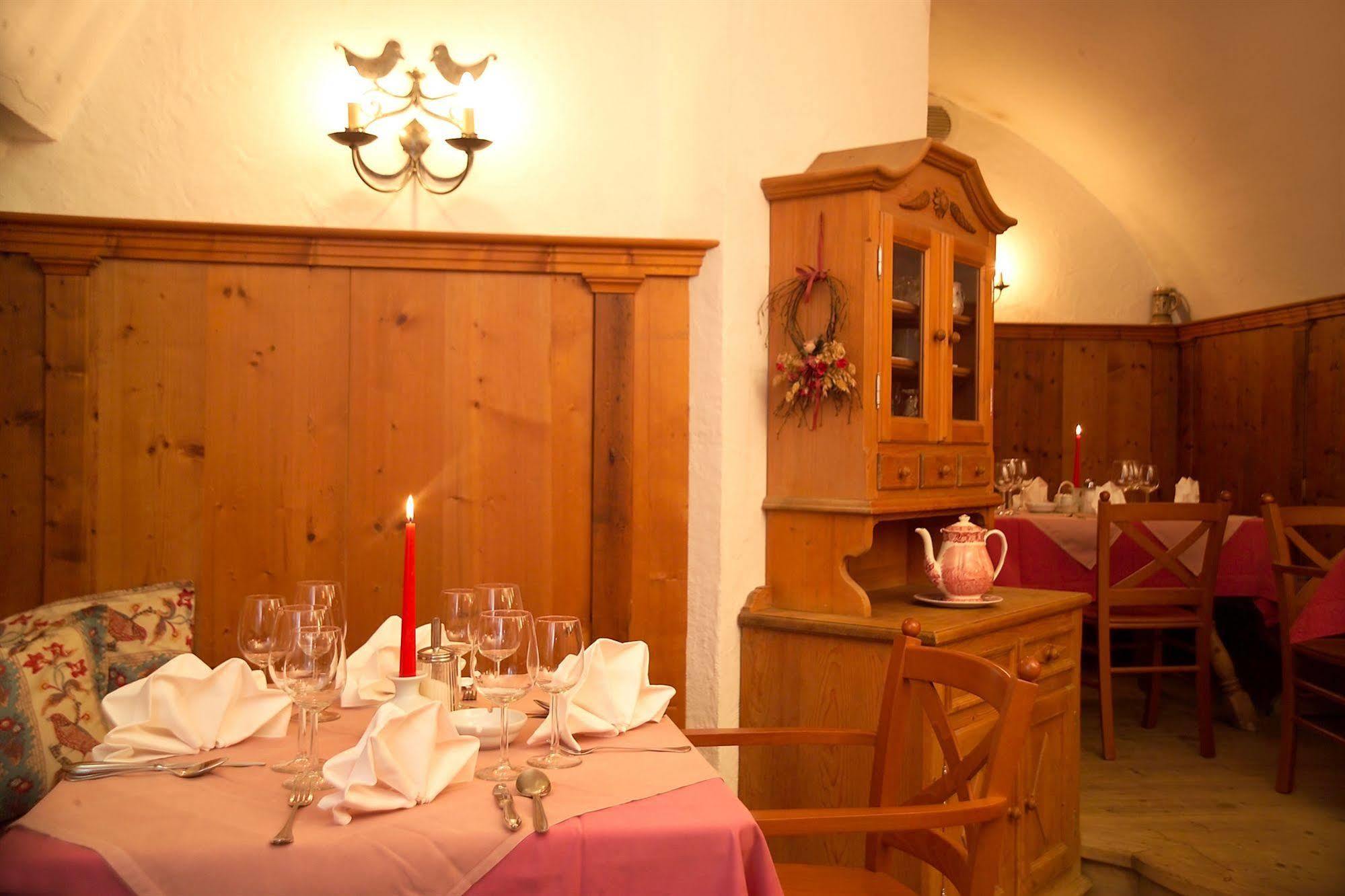 Hotel Lukashansl Hundsdorf エクステリア 写真