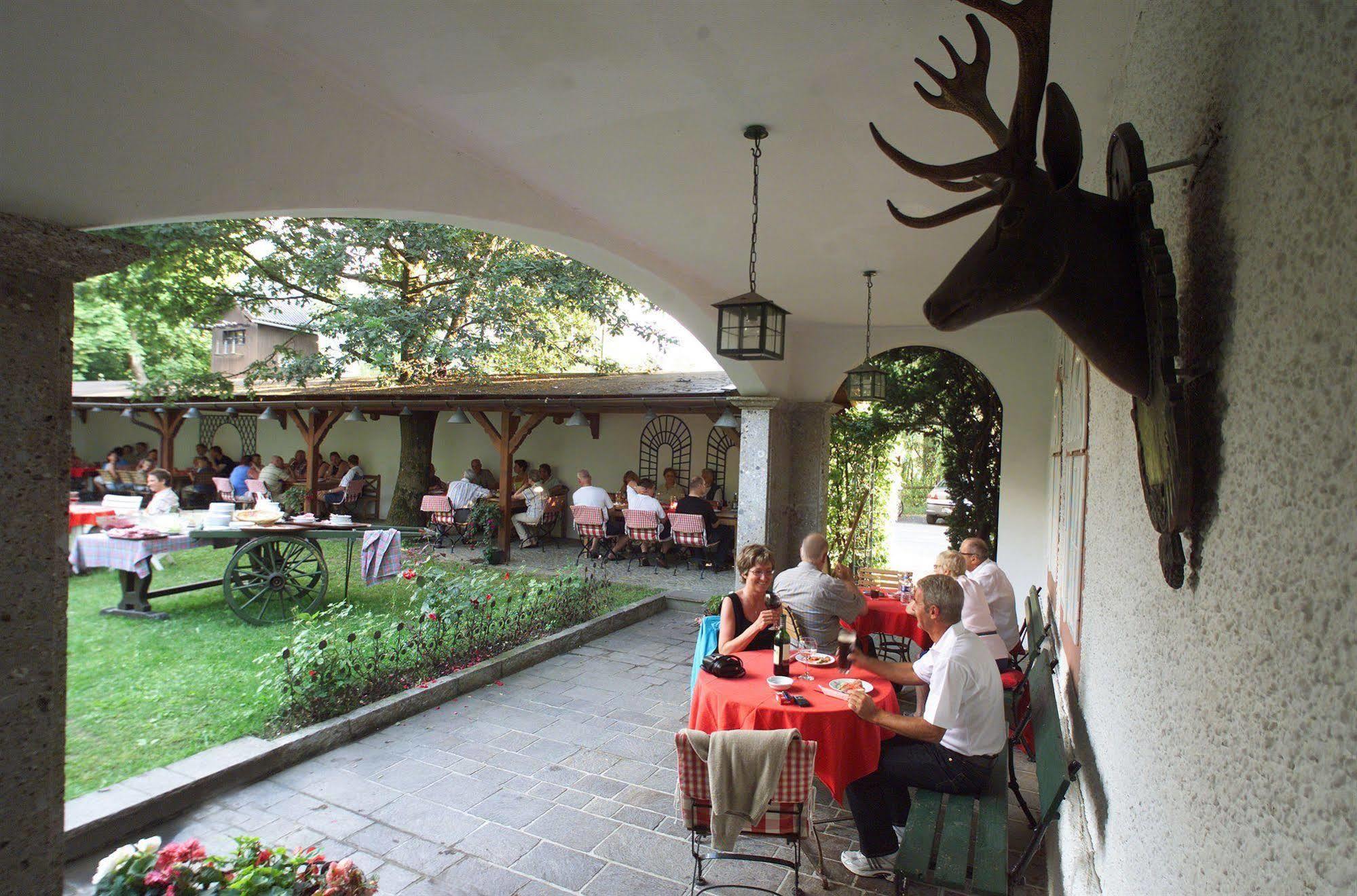 Hotel Lukashansl Hundsdorf エクステリア 写真